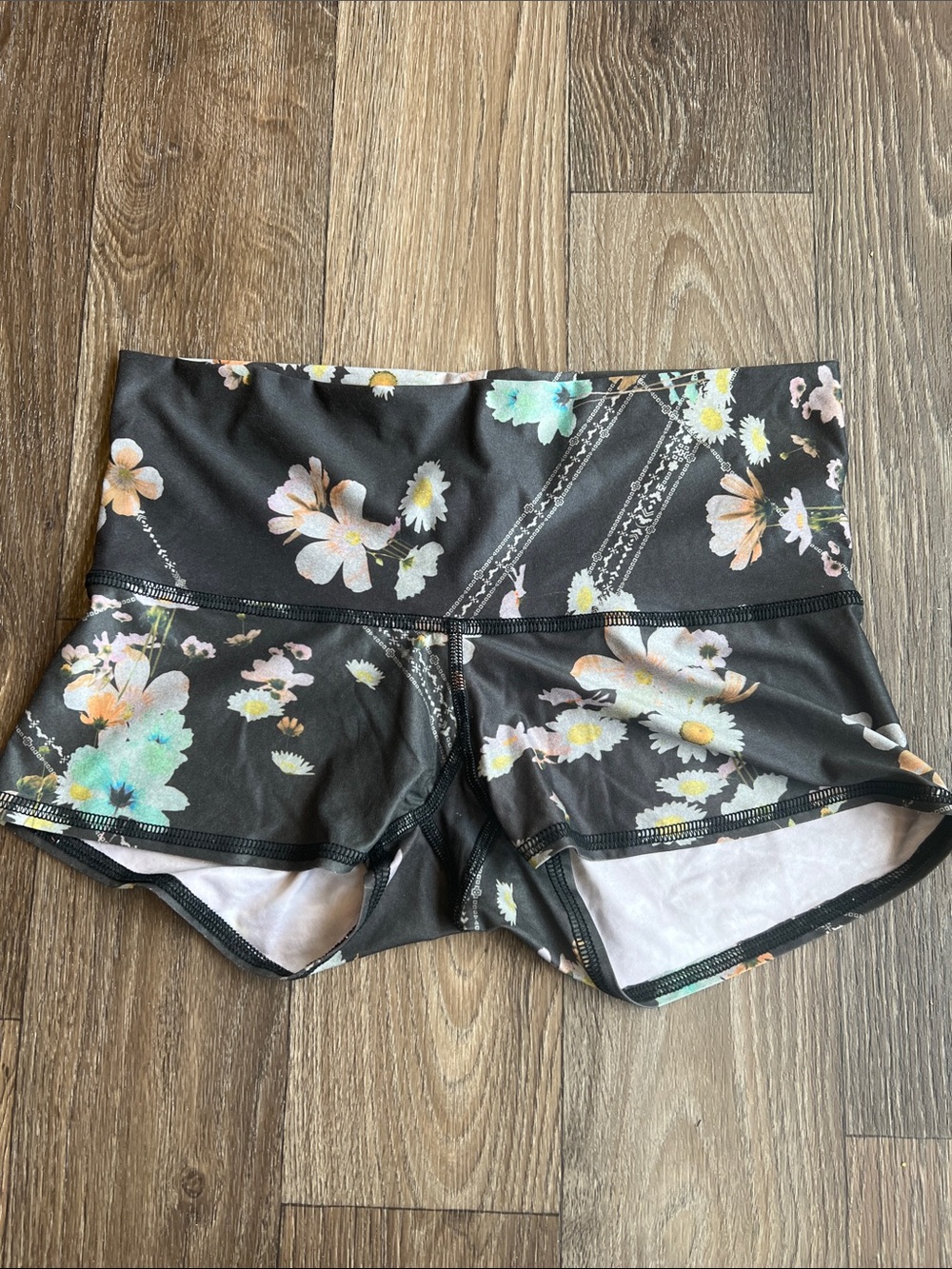 teeki Wild Flower Yoga Shorts